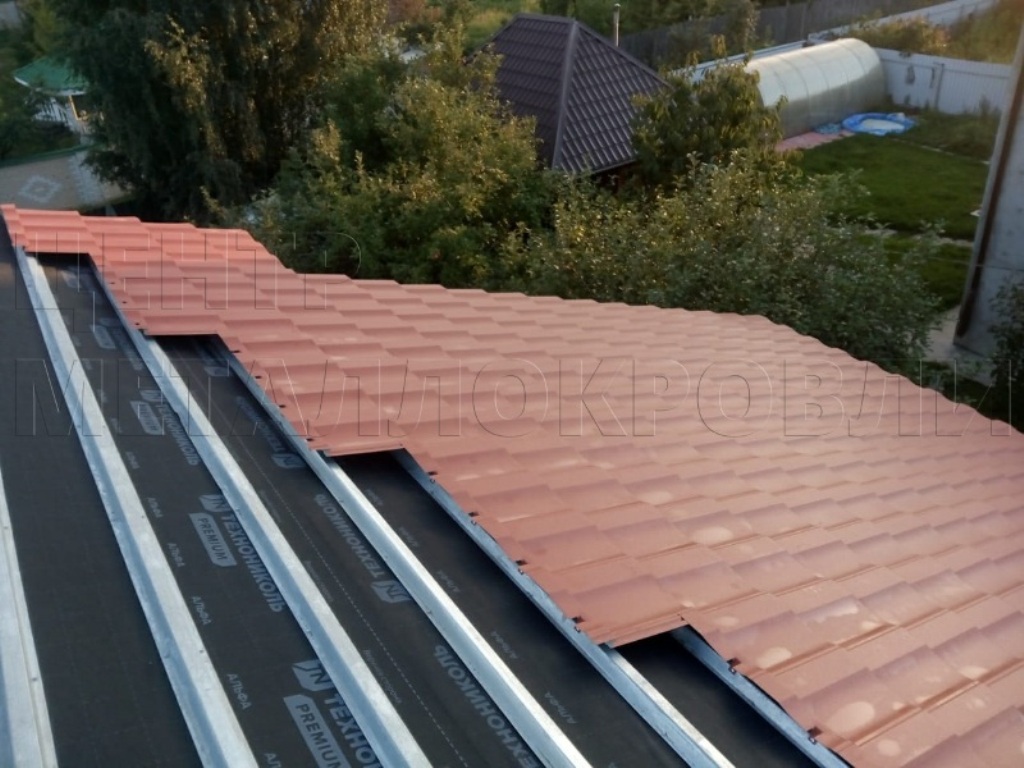 Металлочерепица Геркулес 8004 терракотовый Стальной Бархат от Центра Металлокровли в Москве