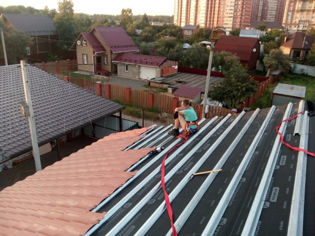 Металлочерепица Геркулес 8004 терракотовый Стальной Бархат от Центра Металлокровли в Москве