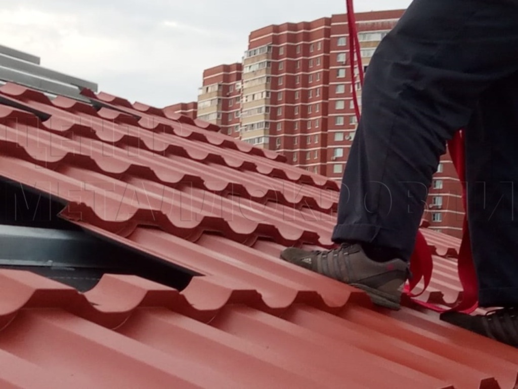 Металлочерепица Геркулес 8004 терракотовый Стальной Бархат от Центра Металлокровли в Москве