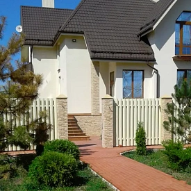 Забор из штакетника Полукруглого RAL9003 Белый двусторонний